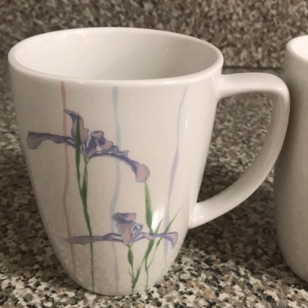Set of 3 Vintage Corelle Iris Mugs